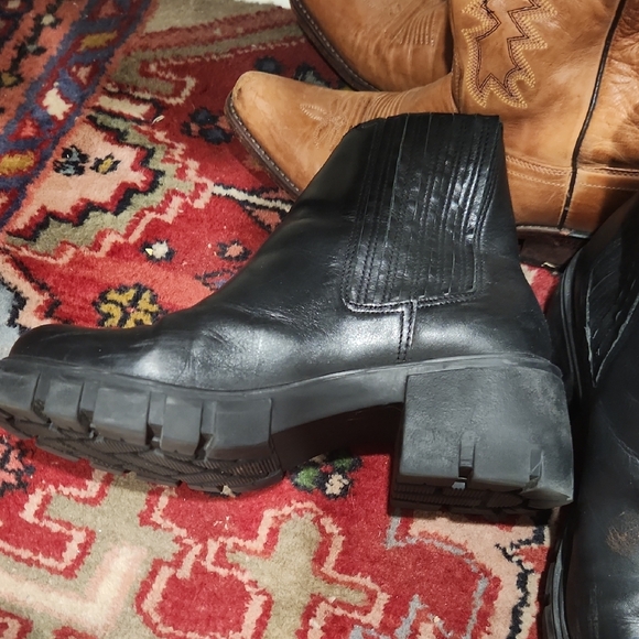 Steve Madden Black Chunky Ankle Boots - Picture 3 of 5